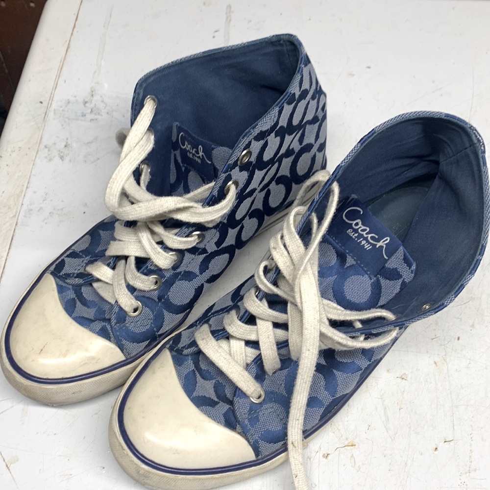 Coach high top runners